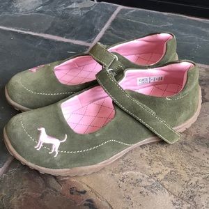 Mary Jane Suede w/ embroidered Dog - Olive / Pink